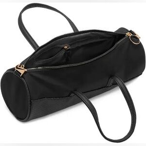 WOMEN'S NIKE CLASSIC BARREL BAG